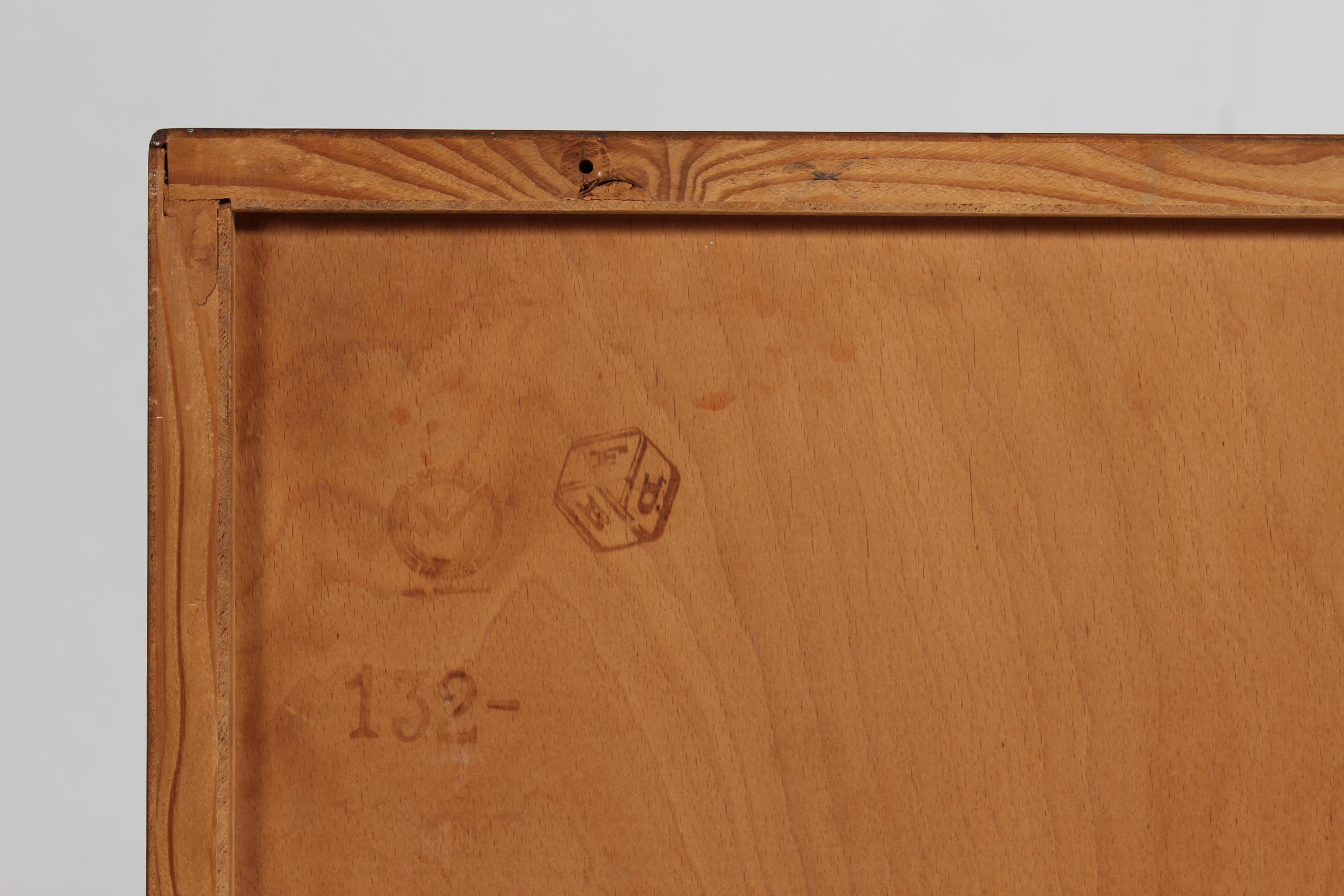 Metallo Credenza in teak di Børge Mogensen con gambe di Oak realizzate per FDB Møbler anni '1950 in vendita