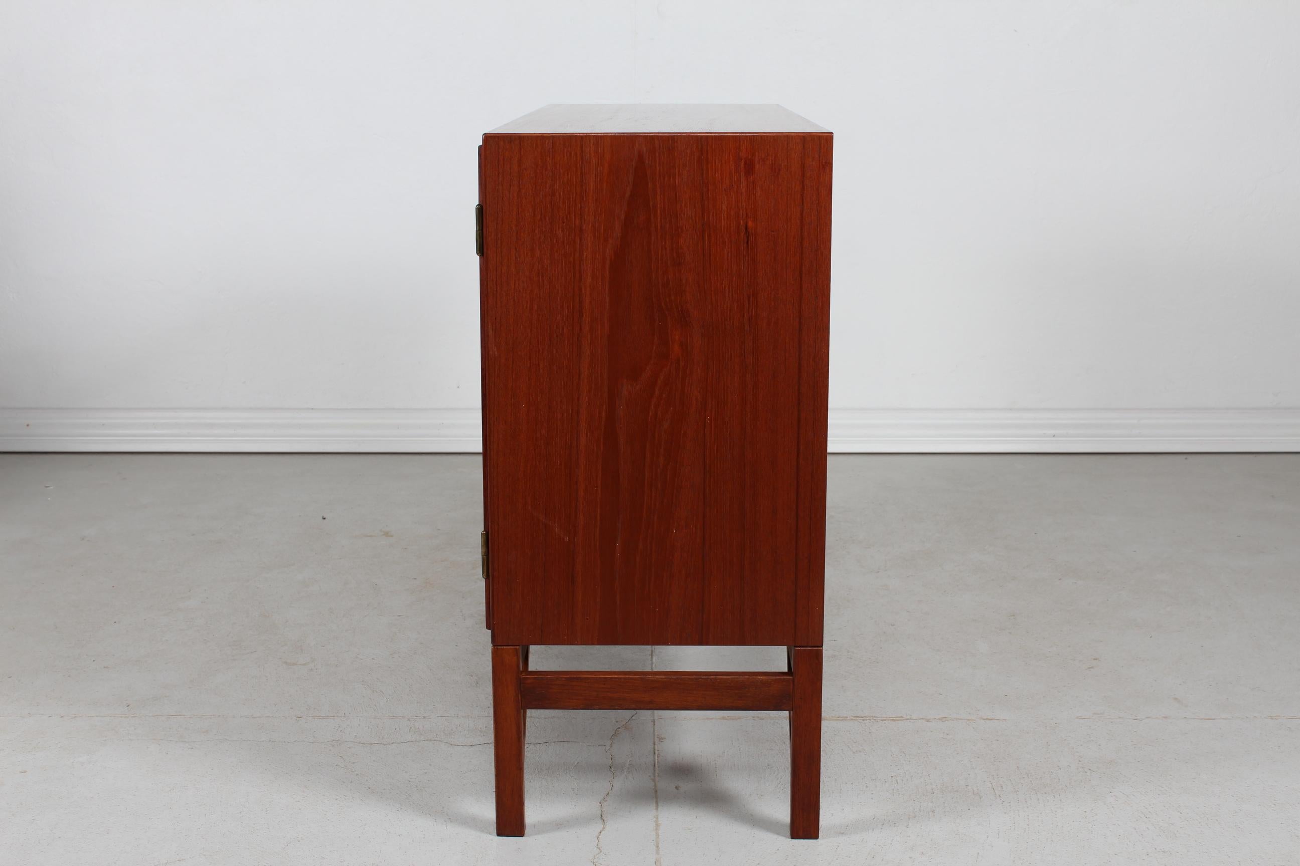 Mid-20th Century Børge Mogensen Teak Sideboard with China Legs of Oak Made for FDB Møbler 1960s For Sale