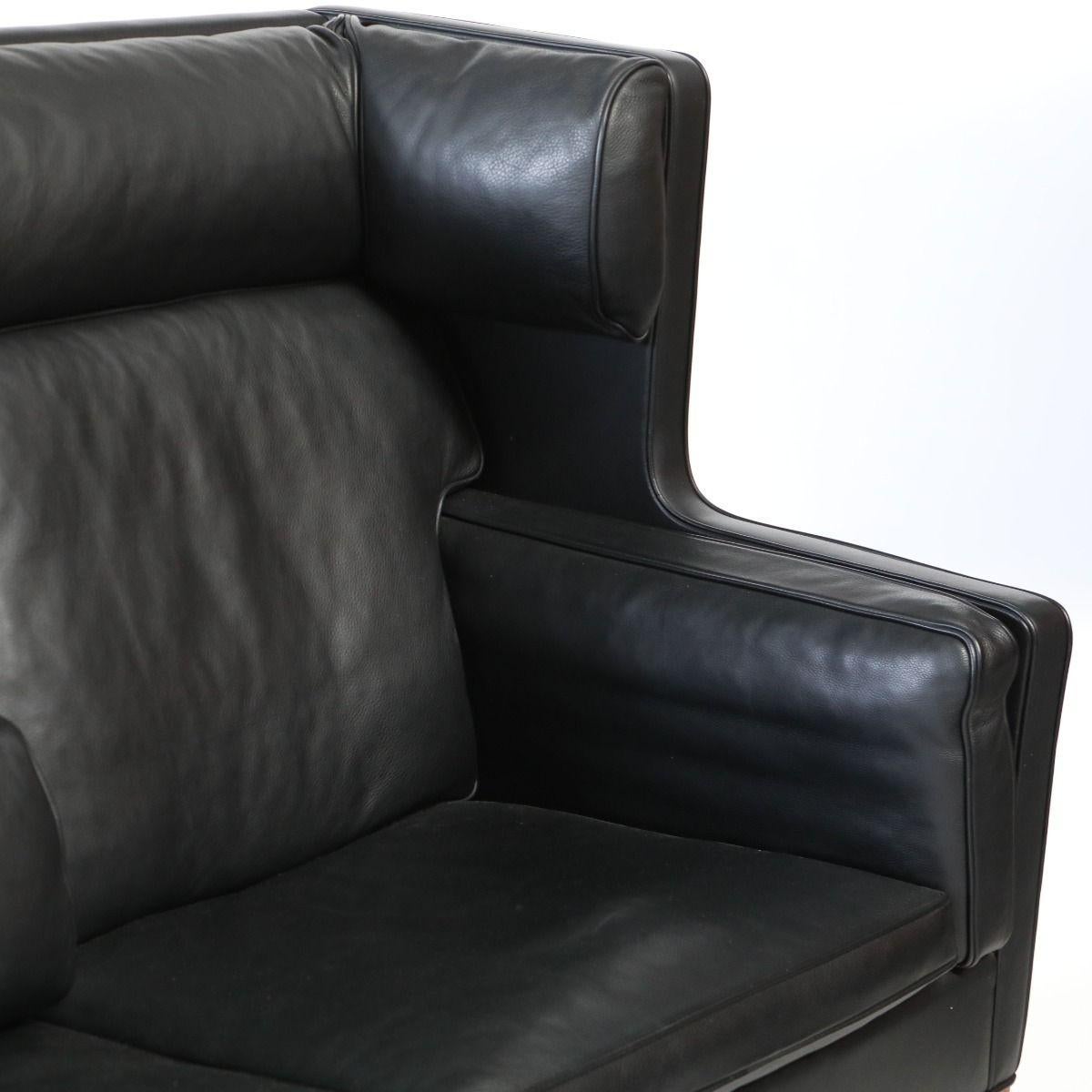 Leather Børge Mogensen Three-person Coupé Sofa, Model 2193 For Sale
