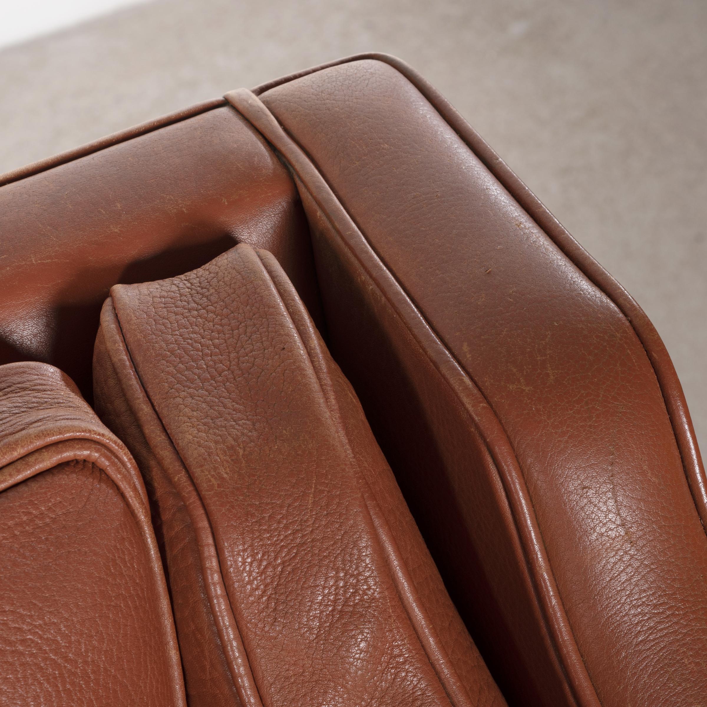 Børge Mogensen Three-Seat cognac Leather Sofa Model 2213 for Fredericia, Denmark 5