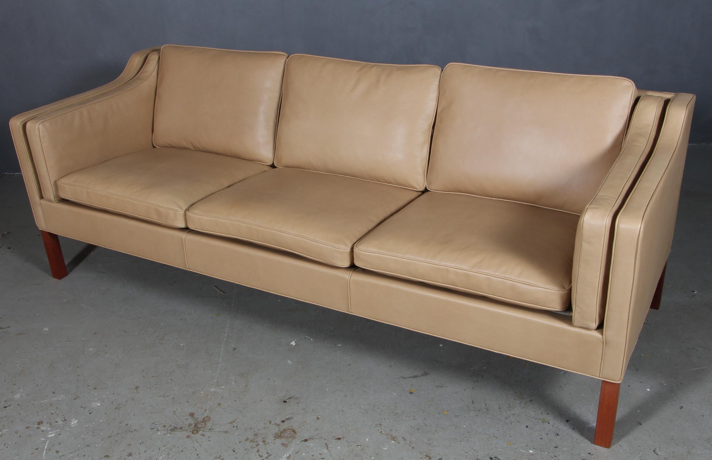 Børge Mogensen three-seat sofa new upholstered with jepard aniline leather.

Legs of teak.

Model 2213, made by Fredericia Furniture.