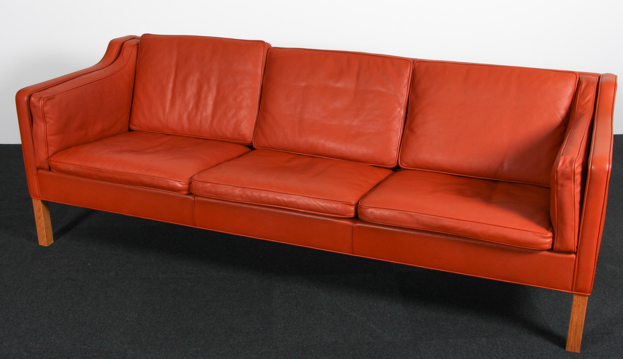 Scandinavian Modern Børge Mogensen Three-Seat Sofa, model 2213 For Sale