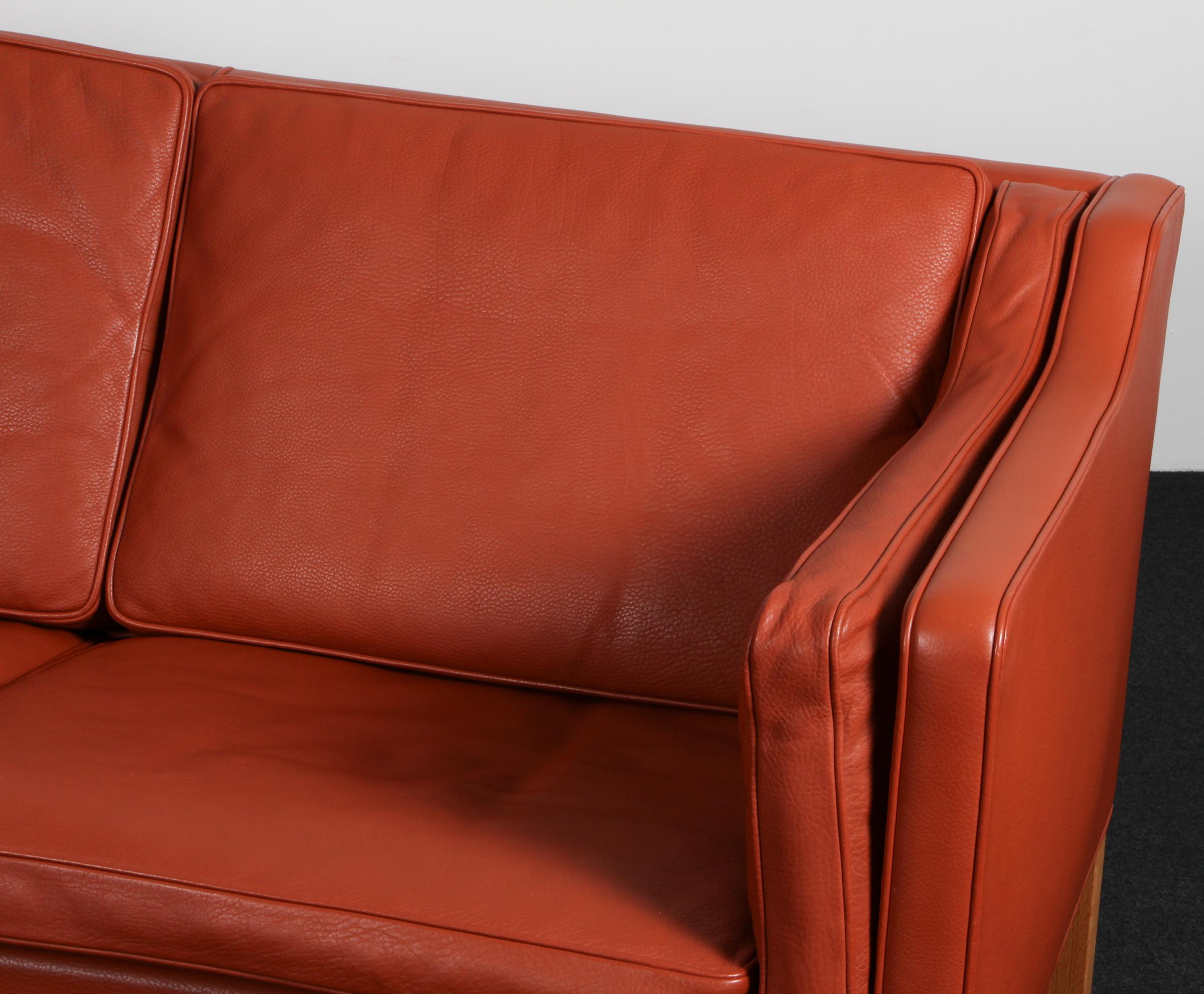 Børge Mogensen Three-Seat Sofa, model 2213 In Excellent Condition For Sale In Esbjerg, DK