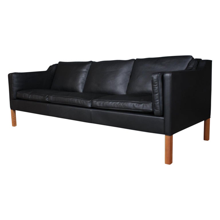 Børge Mogensen Three-Seat Sofa, Model 2213 For Sale at 1stDibs