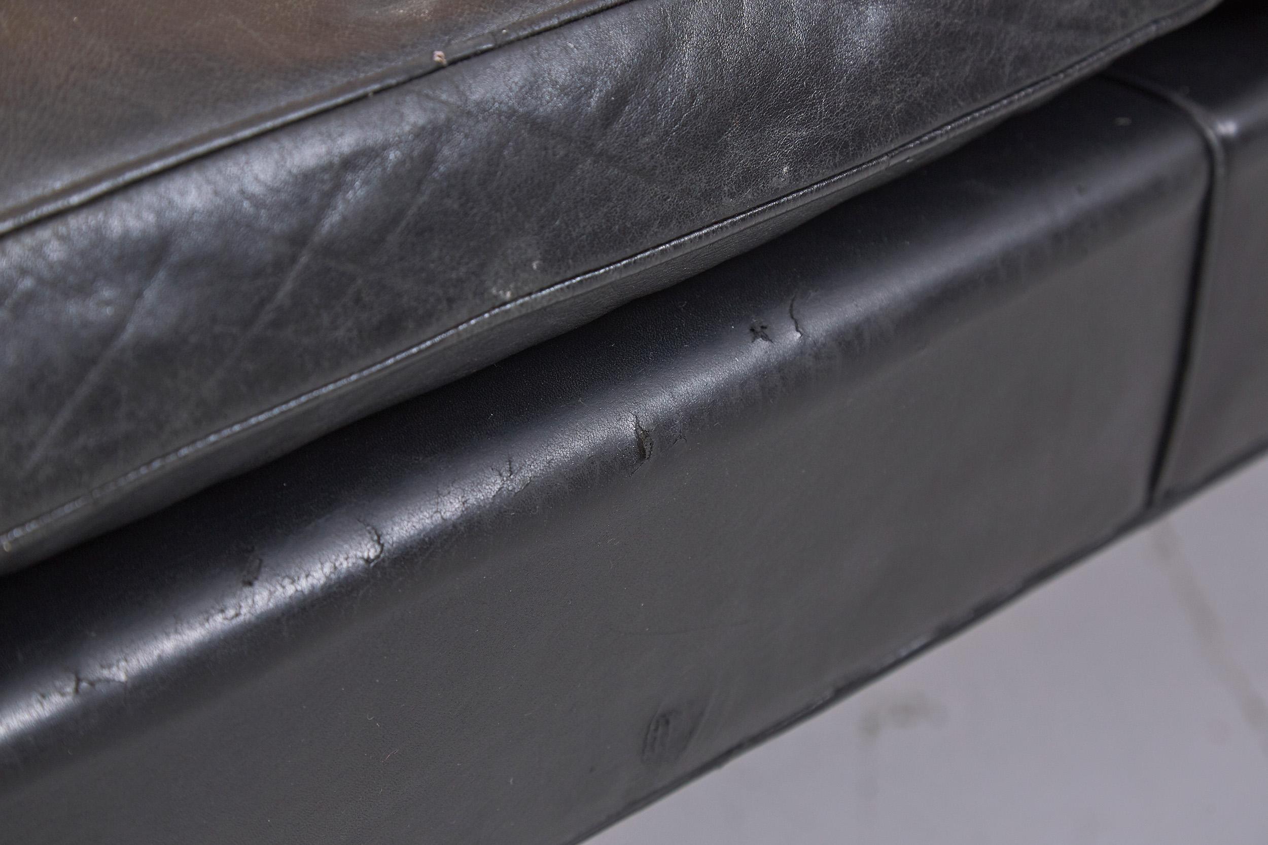 Børge Mogensen Three Seat Sofa, Model 2213 in Black Leather 4