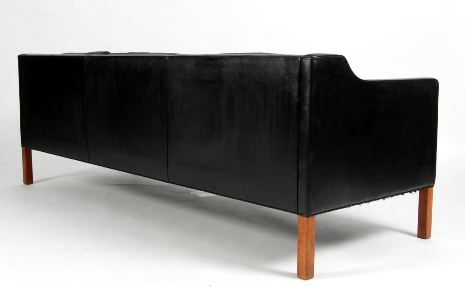 Danish Børge Mogensen Three-Seat Sofa, Model 2213, Original Black Leather