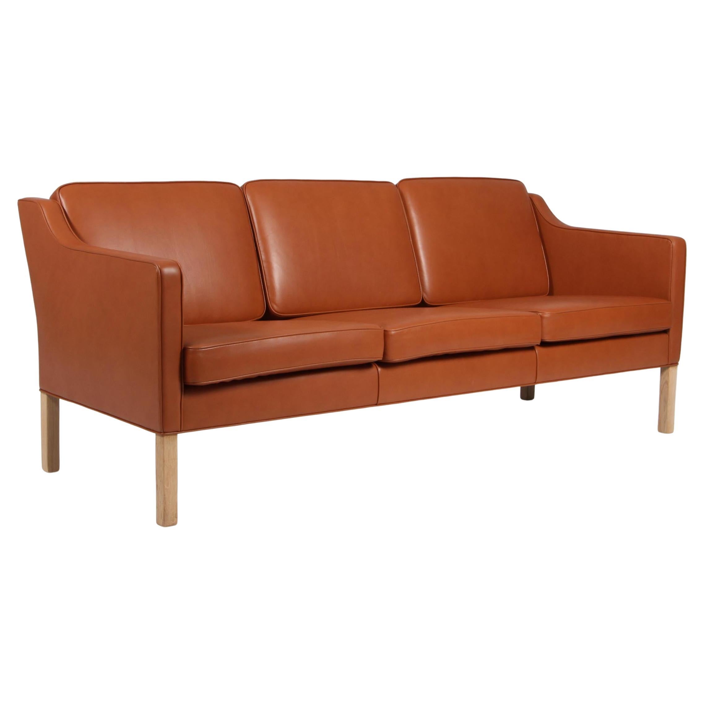 Børge Mogensen Dreisitziges Sofa, Modell 2323, Neu gepolstert