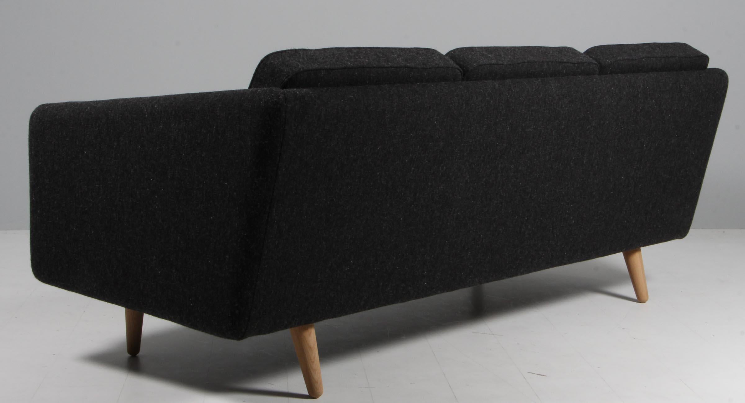 Børge Mogensen Three-Seat Sofa, Model No. 1 For Sale 1