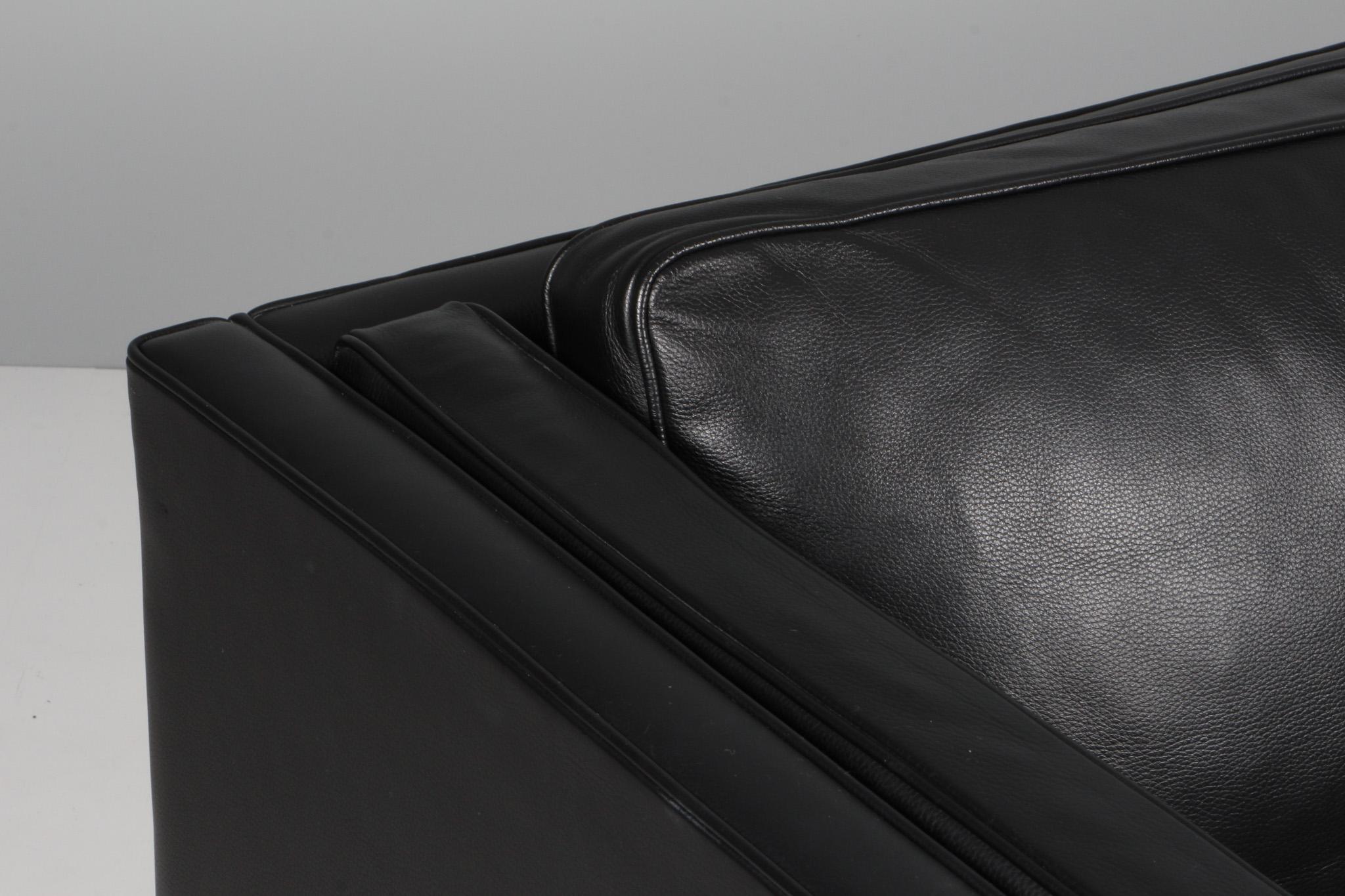 Børge Mogensen Zweieinhalbsitziges Sofa, Modell 2335 (Dänisch) im Angebot