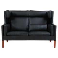 Børge Mogensen two-person coupé sofa, Model 2192