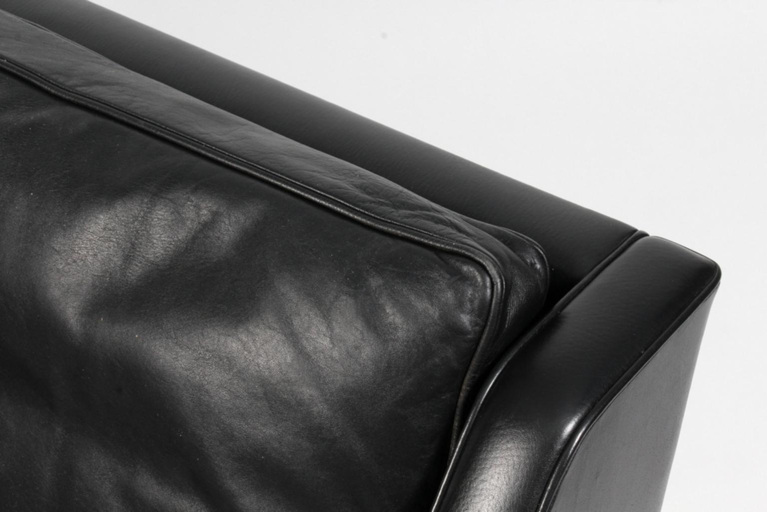 Danish Børge Mogensen Two-Seat Sofa, Model 2208, Original Black Leather