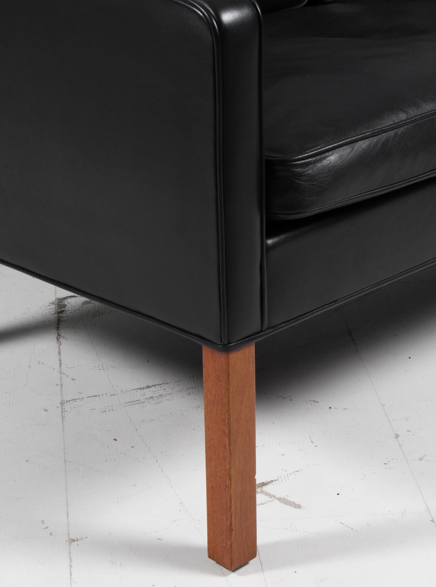 Canapé deux places Børge Mogensen, modèle 2208, cuir noir d'origine Bon état - En vente à Esbjerg, DK