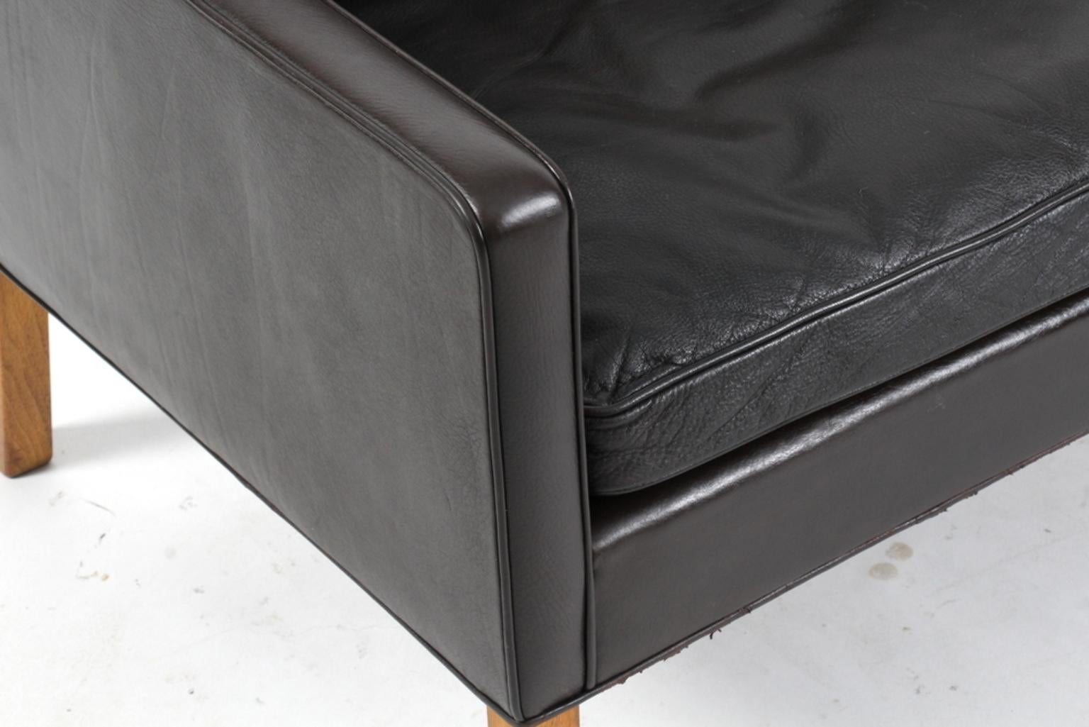 Børge Mogensen Two-Seat Sofa, Model 2208, Original Dark Brown Leather In Fair Condition In Esbjerg, DK