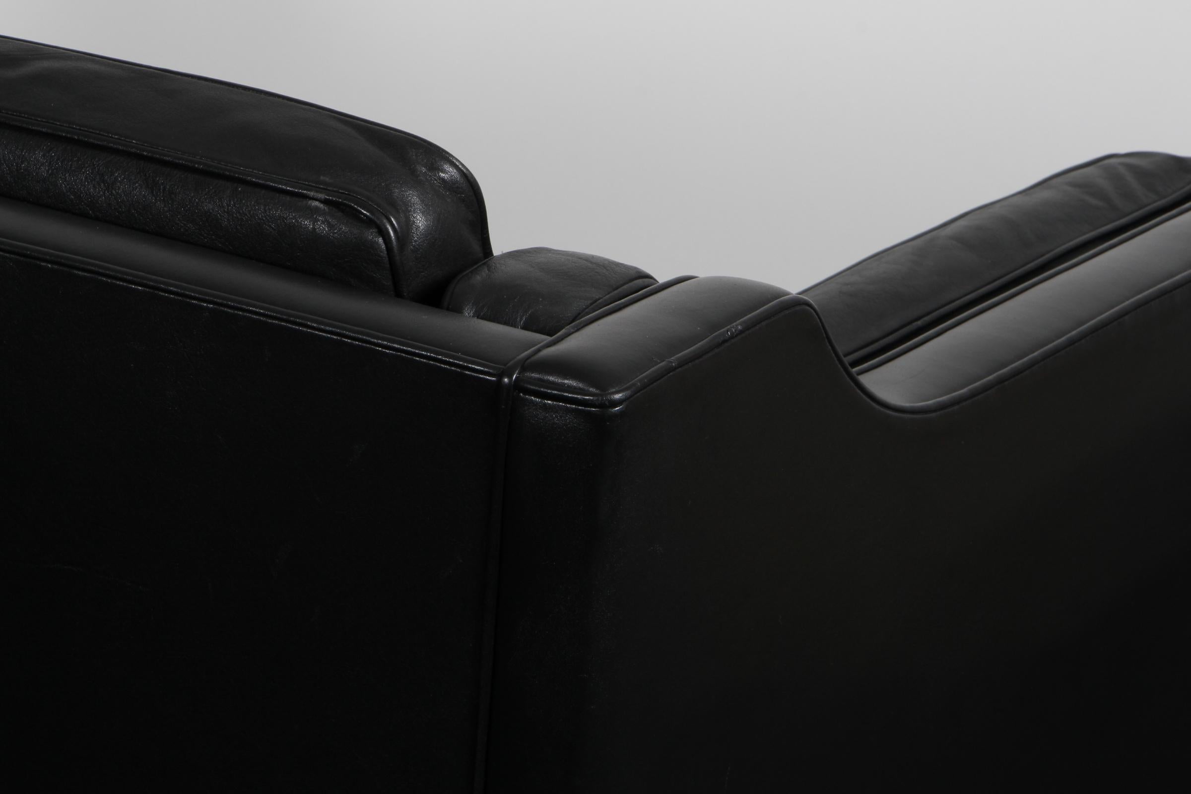 Leather Børge Mogensen Two-Seat Sofa, model 2212 For Sale