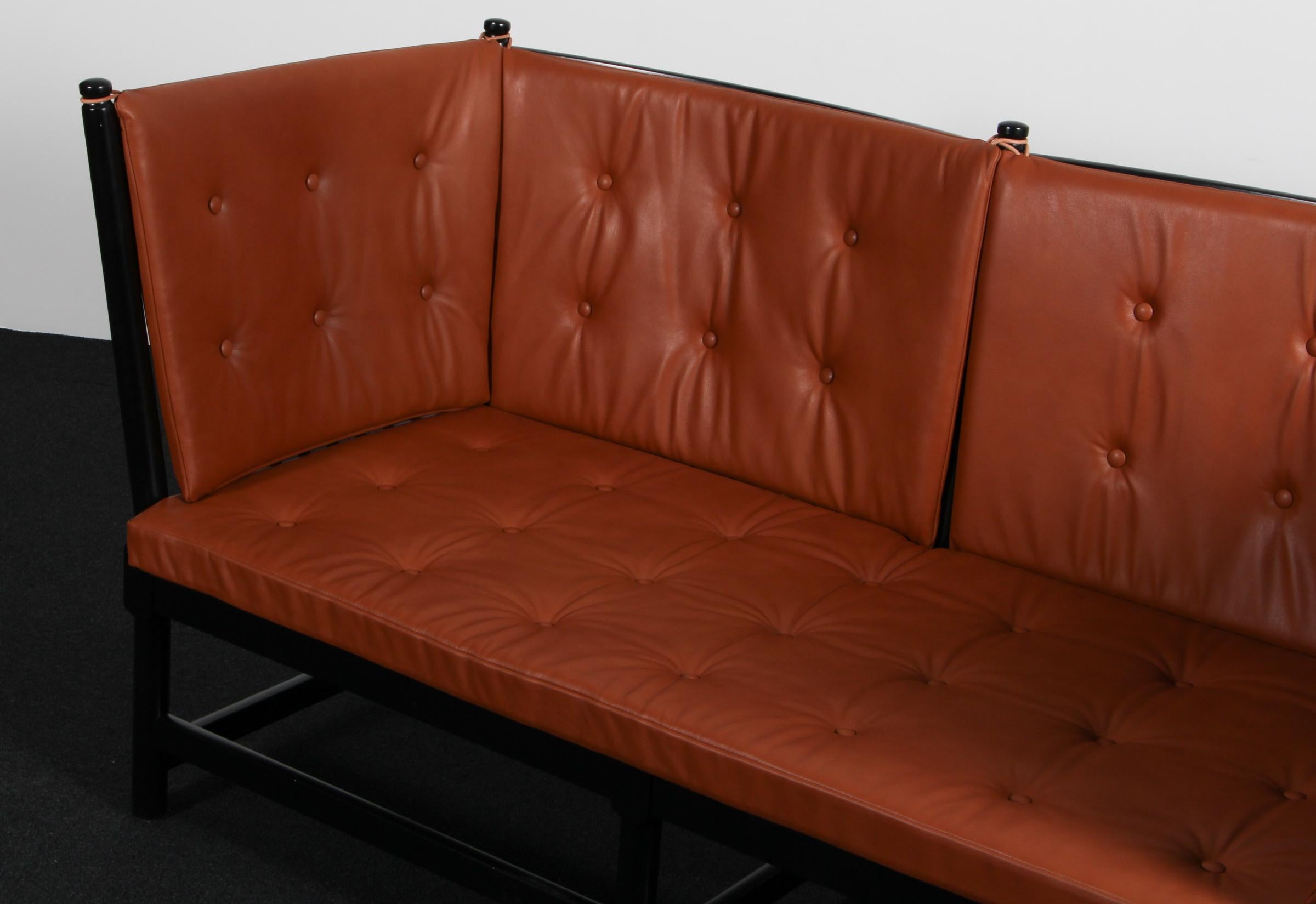 Milieu du XXe siècle Børge Mogensen Two-Seat Sofa, Tremmesofa Model 1789, black Beech and Leather en vente