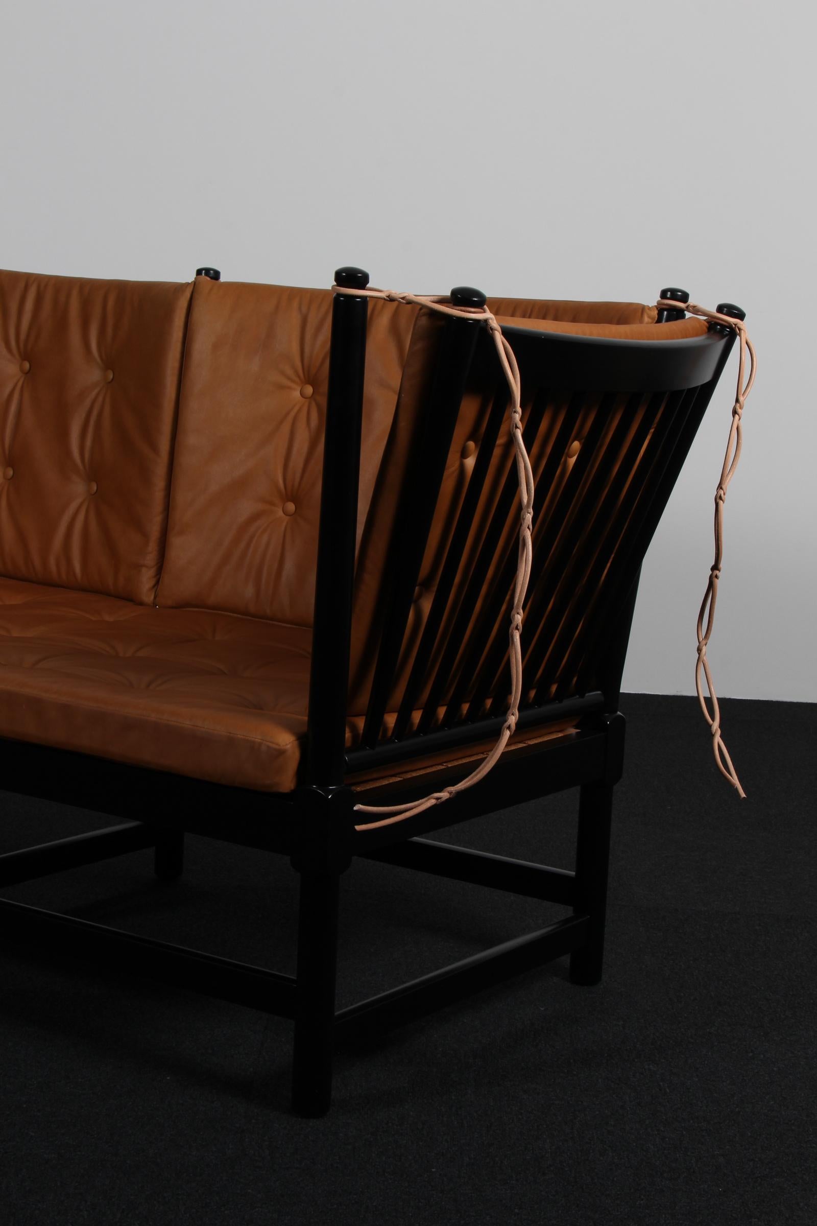 Børge Mogensen Two-Seat Sofa, Tremmesofa Model 1789, black Beech and Leather mediados del siglo XX en venta