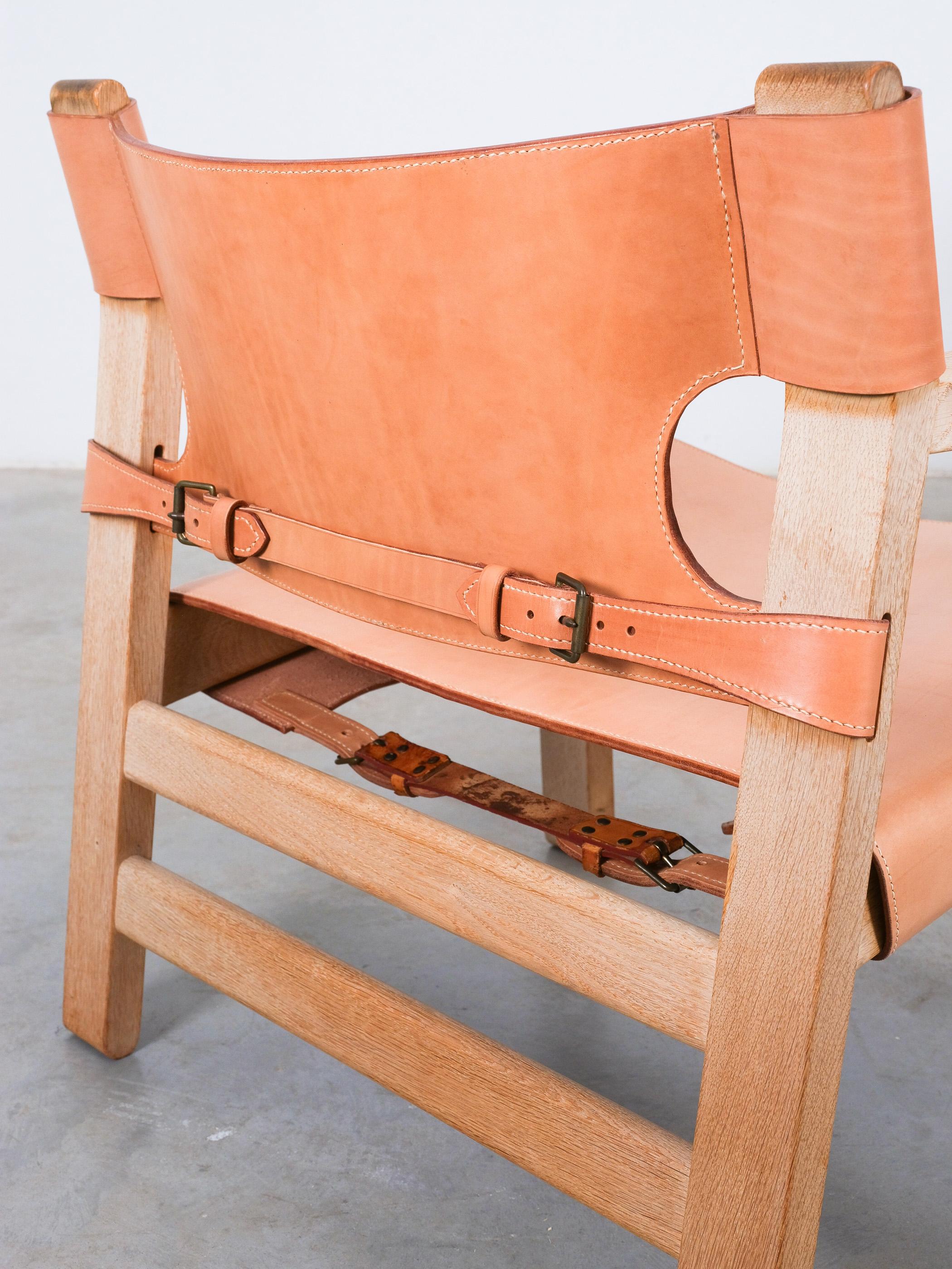 Børge Mogensen Vintage Pair of Spanish Chairs Oak Leather, Denmark, 1960s For Sale 5