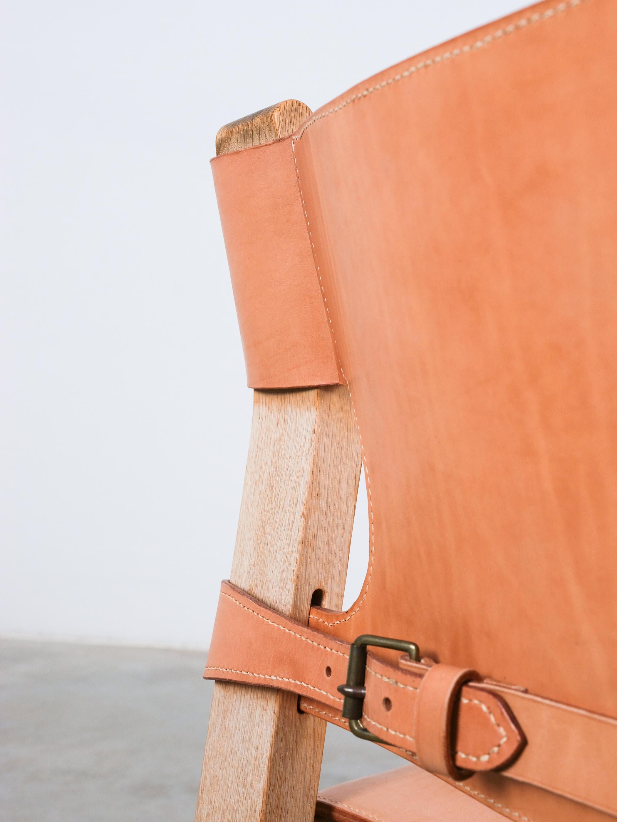 Børge Mogensen Vintage Pair of Spanish Chairs Oak Leather, Denmark, 1960s For Sale 6
