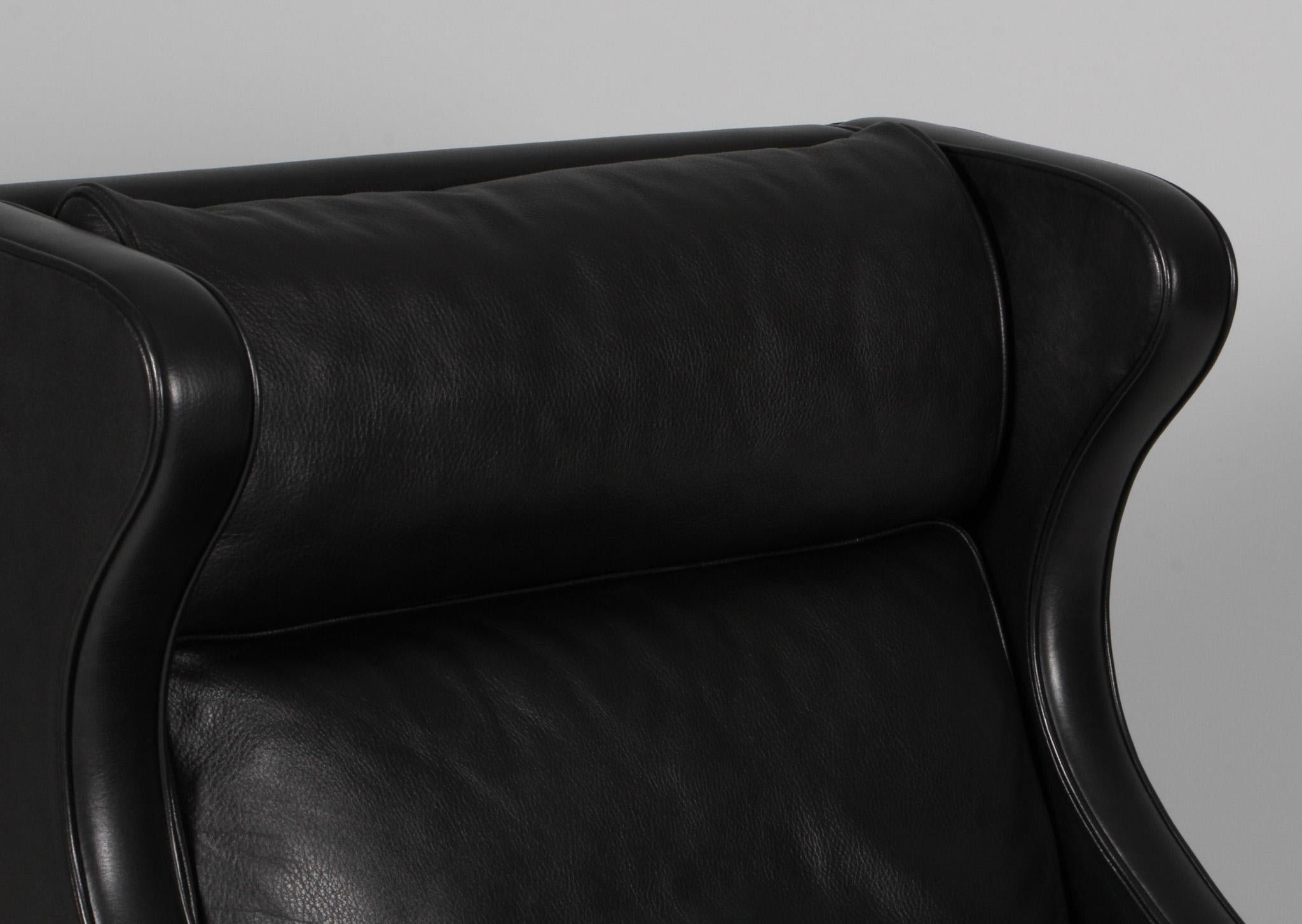 Scandinavian Modern Børge Mogensen Wingback Chair and Ottoman, Model 2202 / 2204, leather For Sale