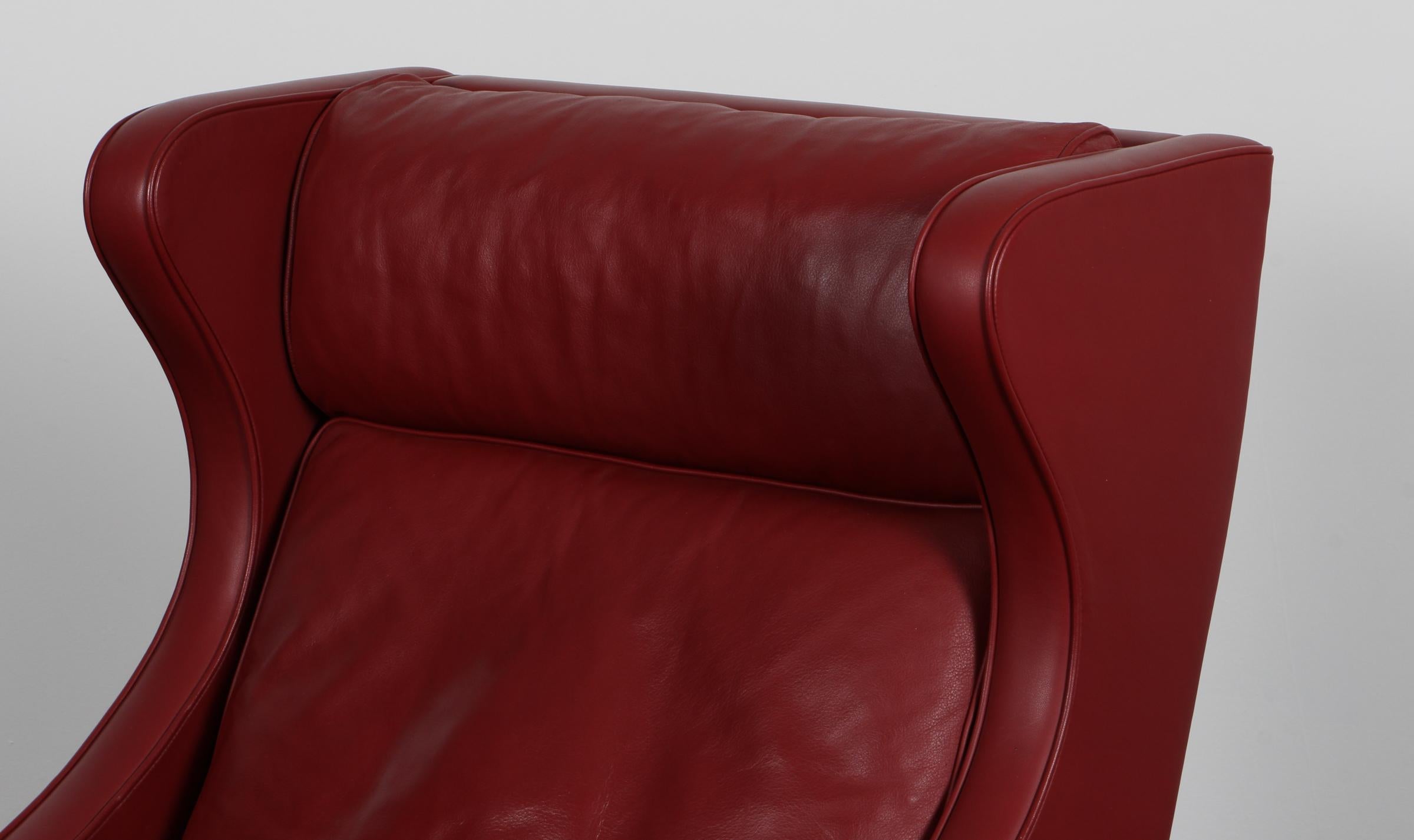 Scandinave moderne Børge Mogensen Wingback Chair and Ottoman, Model 2202 / 2204, leather en vente