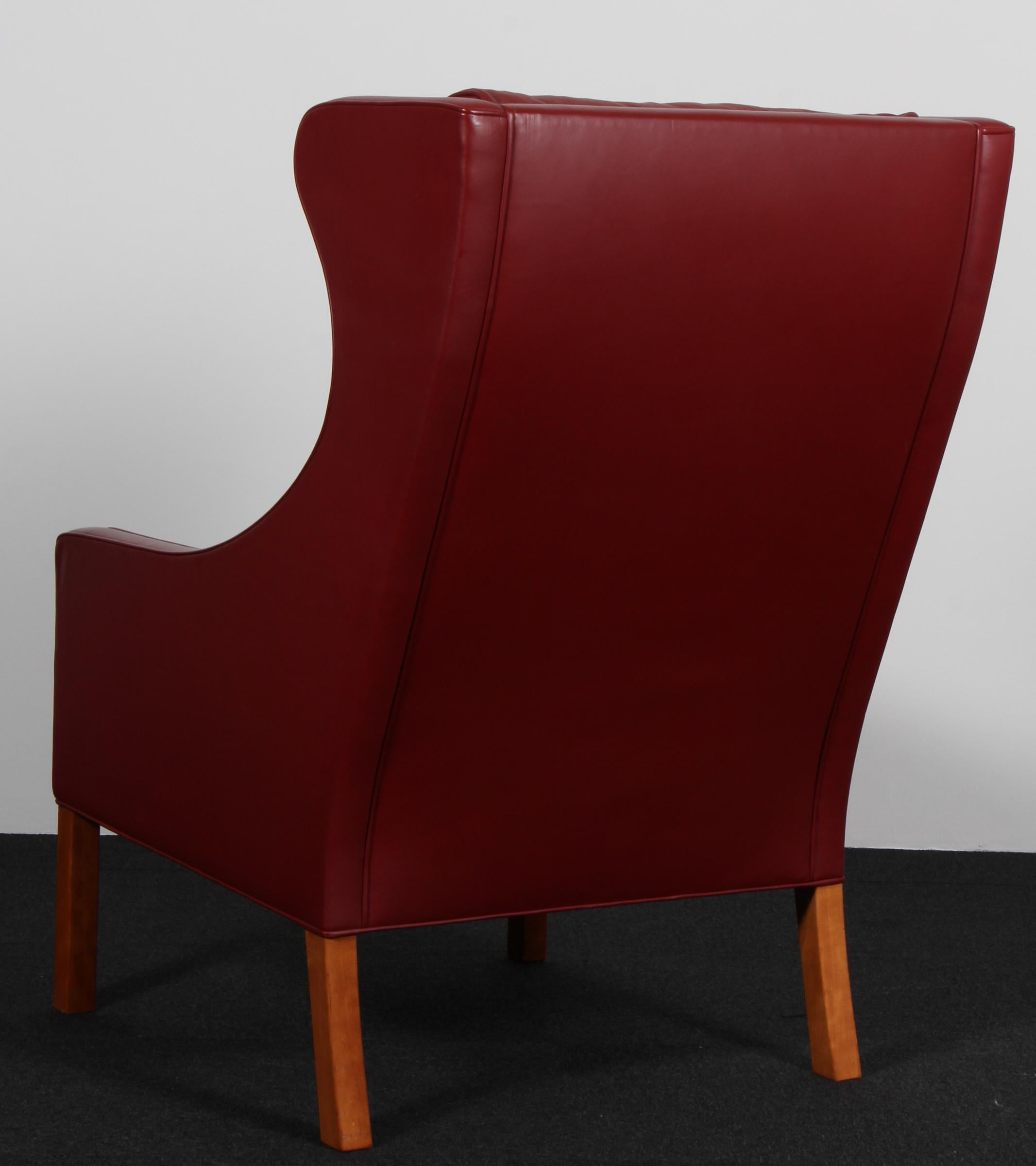 Børge Mogensen Wingback Chair and Ottoman, Model 2202 / 2204, leather en vente 2