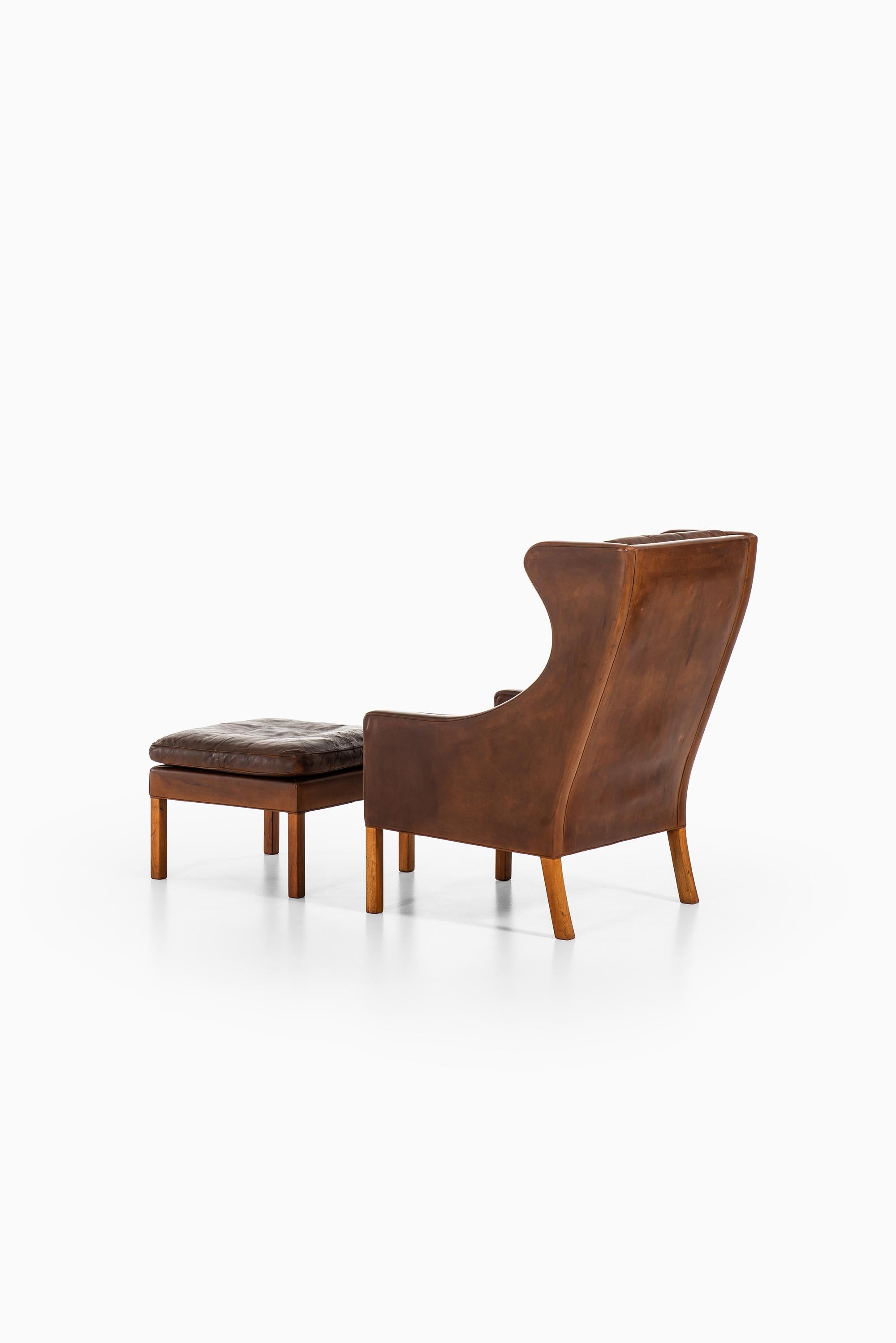 Mid-20th Century Børge Mogensen Wingback Easy Chair Model 2204 by Fredericia Stolefabrik