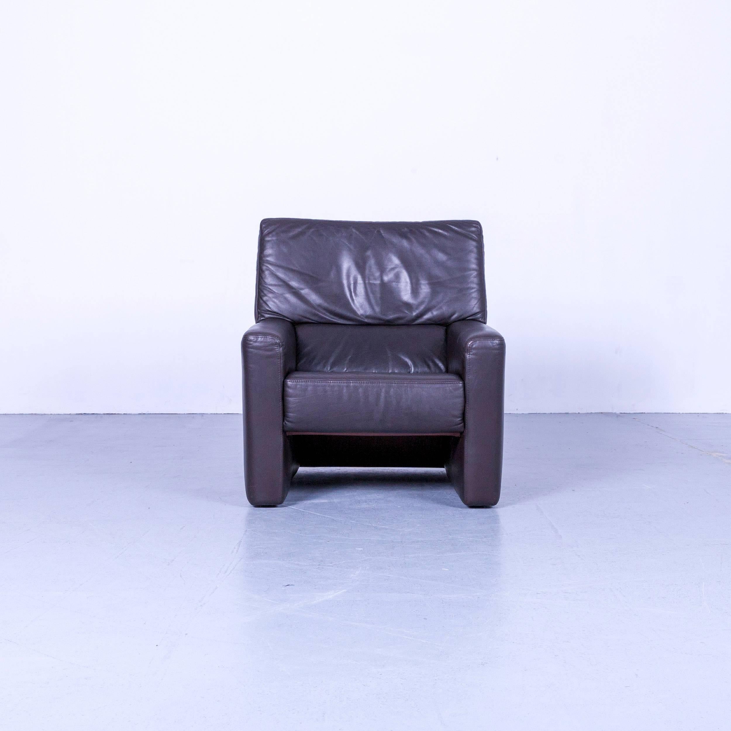 We offer delivery options to most destinations on earth. Find our shipping quotes at the bottom of this page in the shipping section.

An Brühl & Sippold Visavis Designer Armchair Black One-Seater

Shipping:

An on point shipping process is our