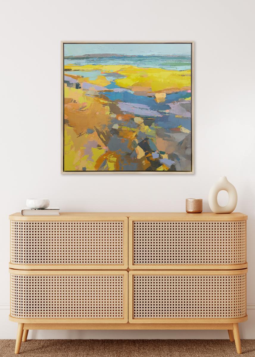 Ce paysage imprimé en giclée à édition limitée par Bri Custer est édité à 195 exemplaires. Il présente une palette vibrante de bleu et de jaune. Elle capture une vue abstraite d'un rivage. Imprimé sur toile, ce giclée est livré encadré dans un