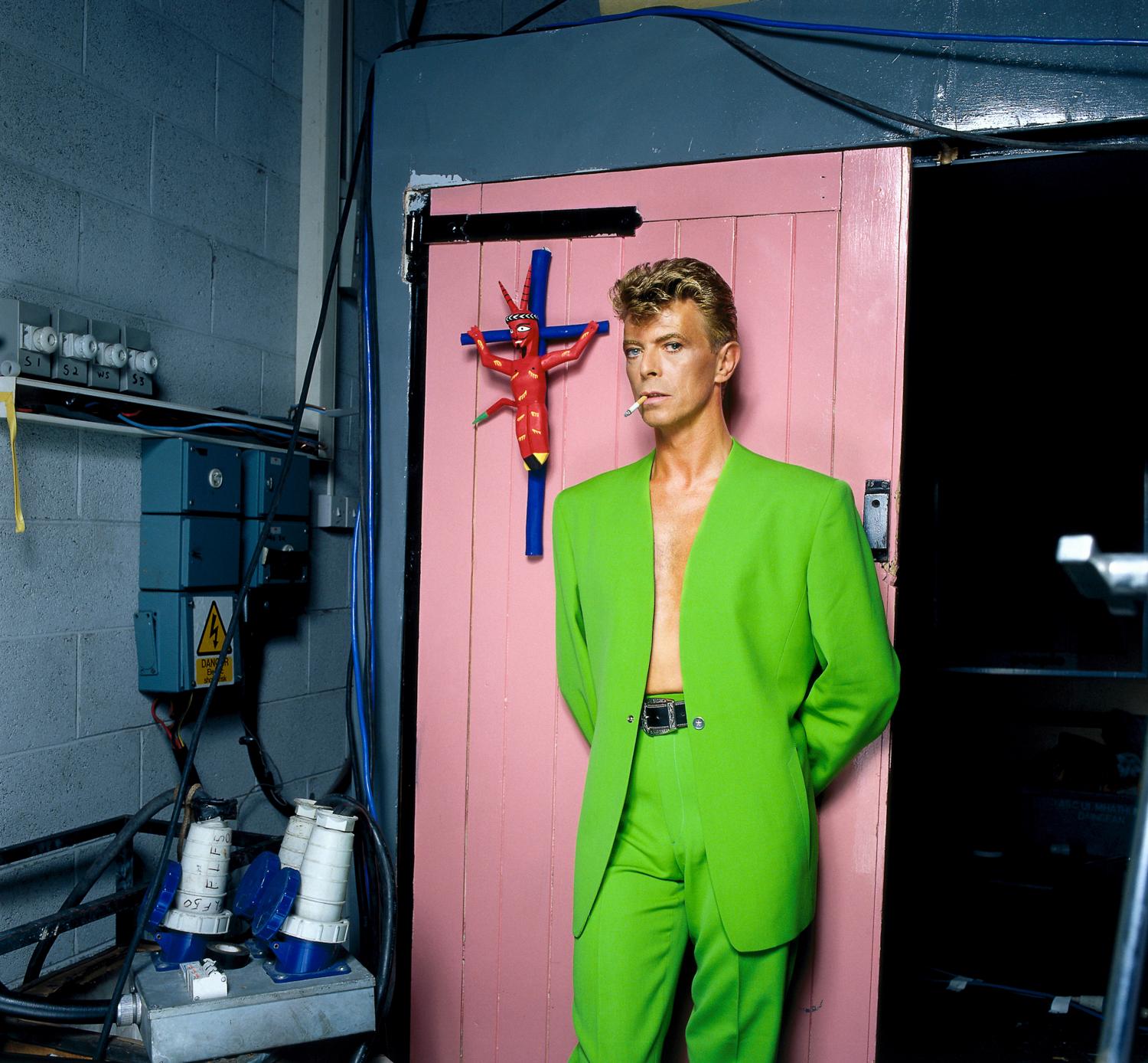 « David Bowie en train de fumer », 1991, par Brian Aris