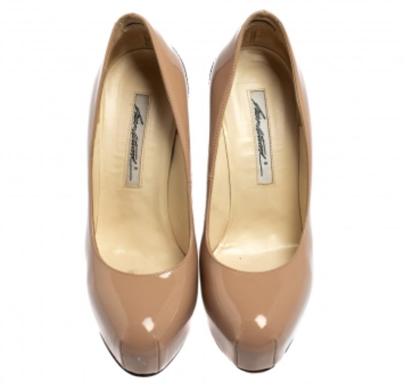 Brian Atwood Beige/Black Patent Leather Platform Pumps Size 36 For Sale 1