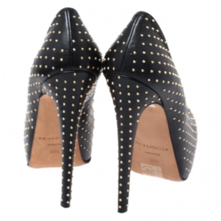Brian Atwood Black Leather Studded Platform Pumps Size 38.5 en vente 1