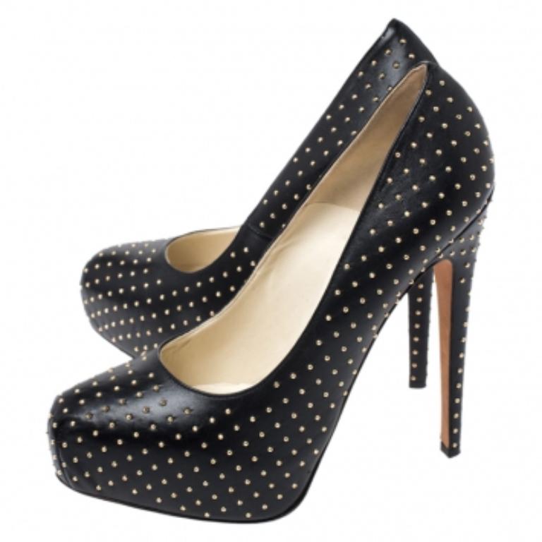 Brian Atwood Black Leather Studded Platform Pumps Size 38.5 en vente 2