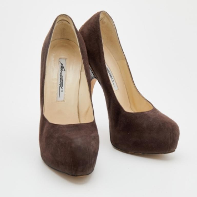 Brian Atwood Bombas de plataforma de ante marrón 38 en Bueno estado para la venta en Dubai, Al Qouz 2
