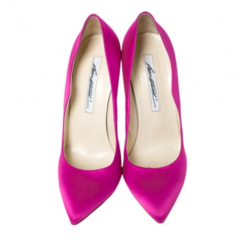 Brian Atwood Fuchsia Satin Besame Pumps Größe 37 (Violett) im Angebot