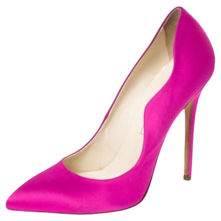 Brian Atwood Fuchsia Satin Besame Pumps Größe 37 im Angebot