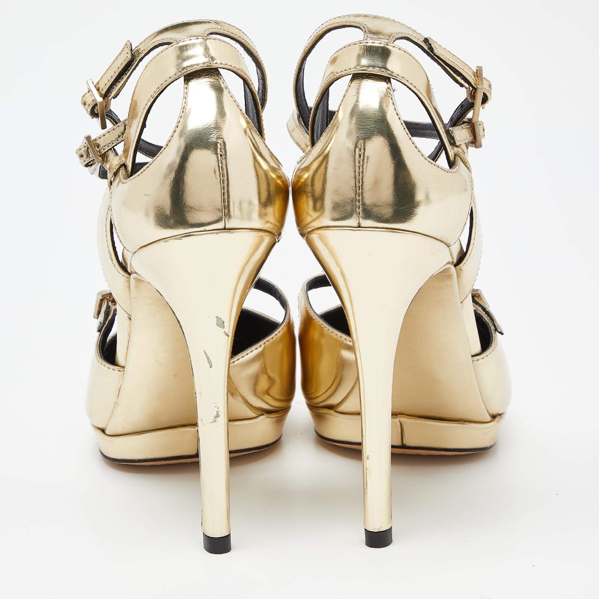 De las mujeres Brian Atwood Zapatos de tacón de cuero laminado dorado talla 37 en venta