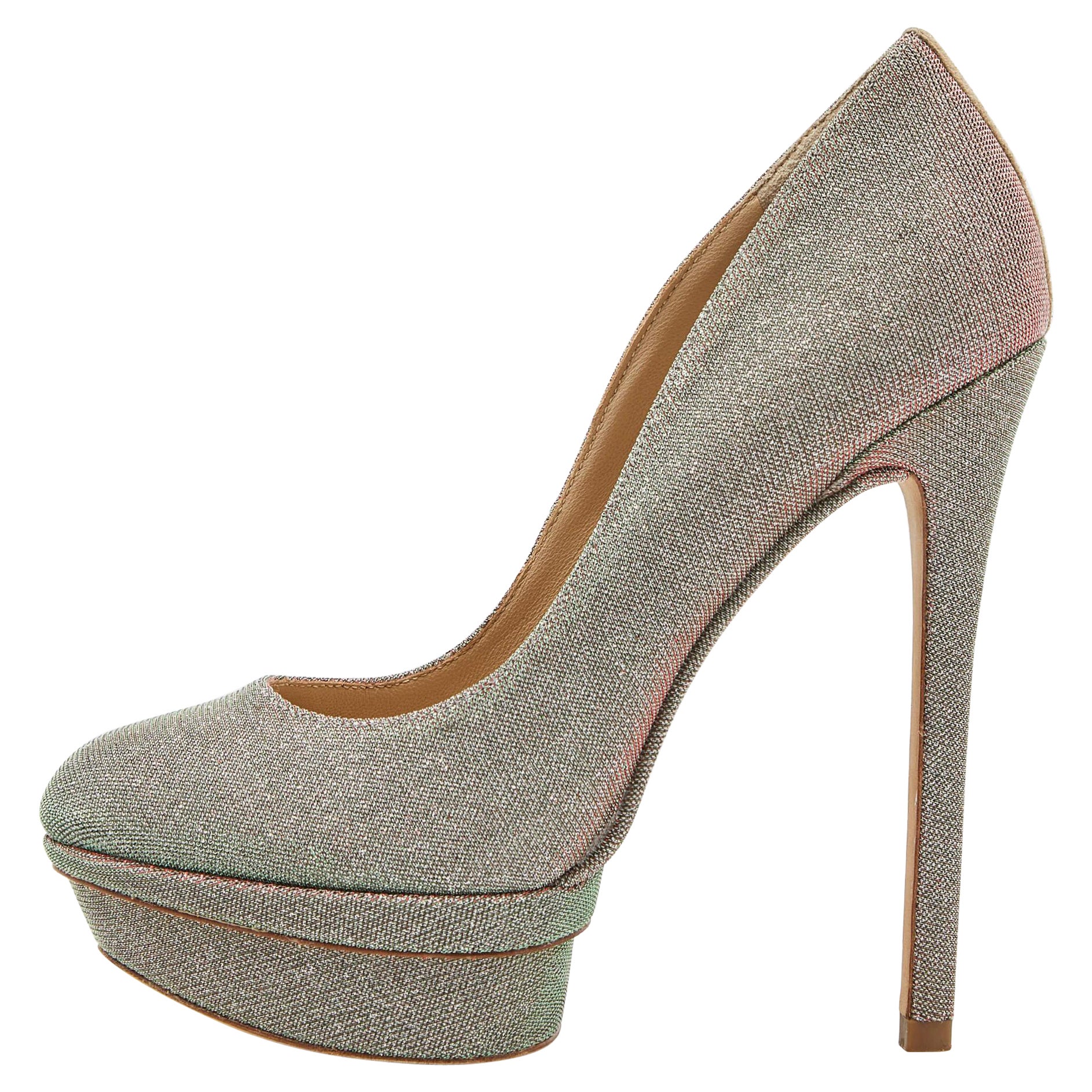 Brian Atwood, Pumps con piattaforma in tessuto lurex olografico, misura 37,5 in vendita