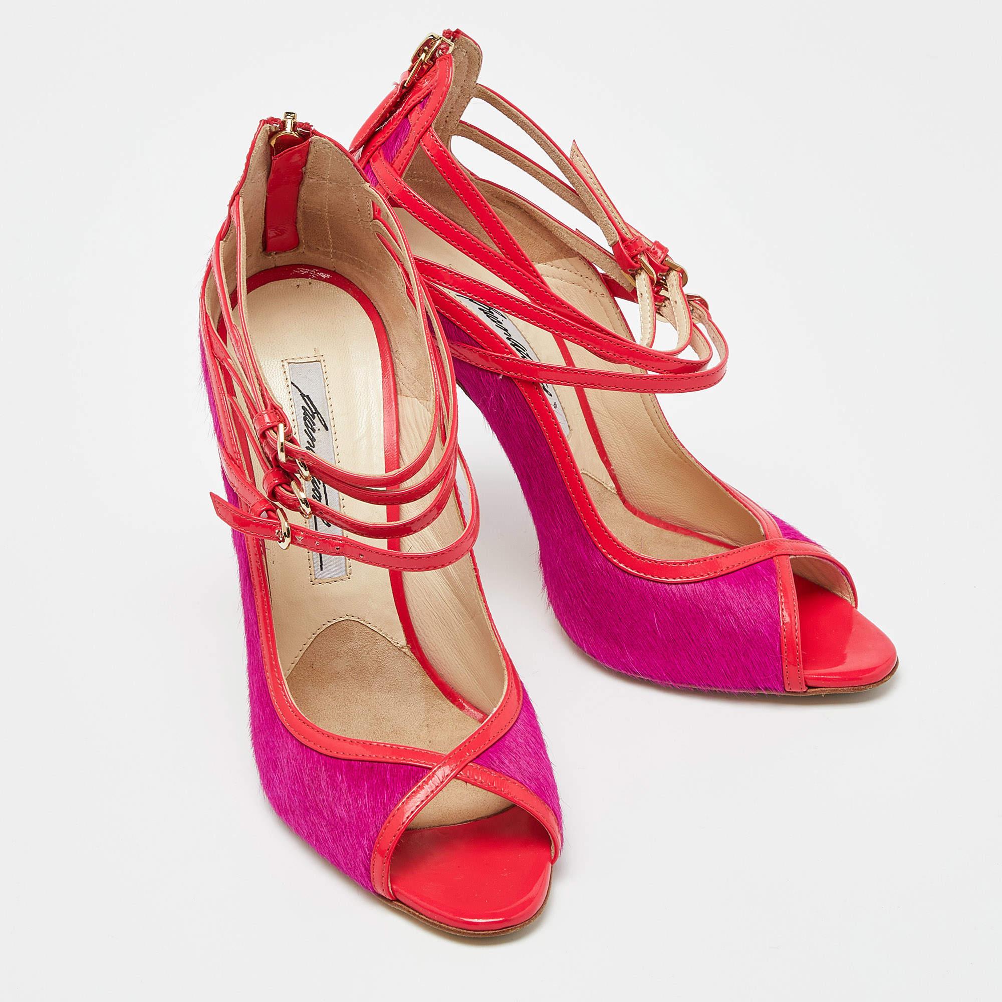 Brian Atwood Pumps in pelle di vitello e vernice rosa misura 37,5 In condizioni buone in vendita a Dubai, Al Qouz 2