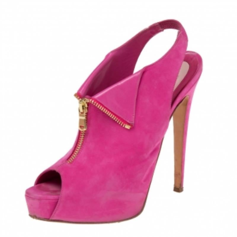 Brian Atwood Cuir nubuck rose  Peep Toe Slingback Platform Sandals Size 38 Bon état - En vente à Dubai, Al Qouz 2