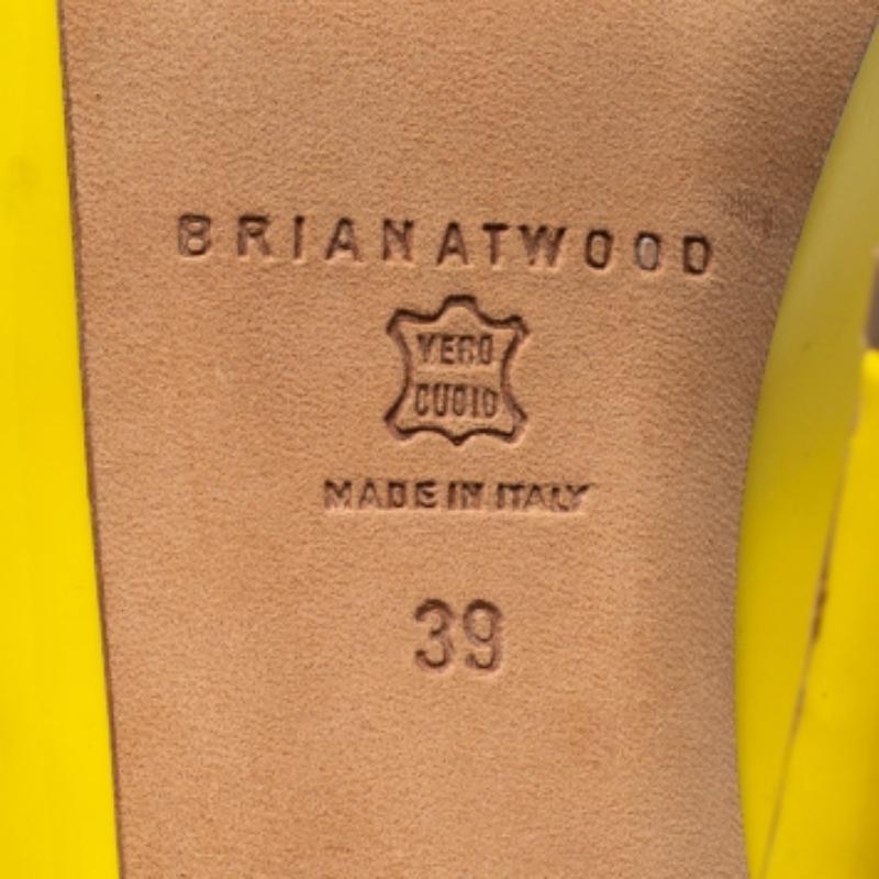 Actualiza tu look añadiendo estos zapatos de diseño a tu precioso armario. Se elaboran con maestría para garantizar el ajuste y el estilo perfectos.