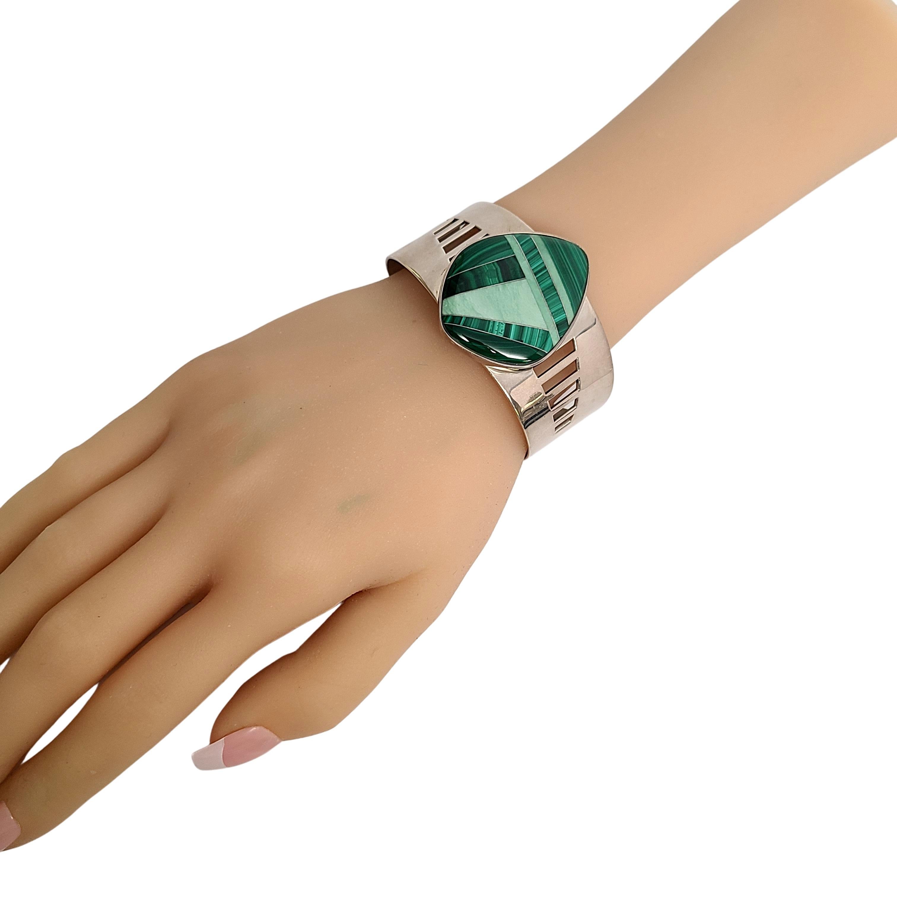 Manschettenarmband aus Sterlingsilber mit Malachit-Intarsien von Brian Bruce 5