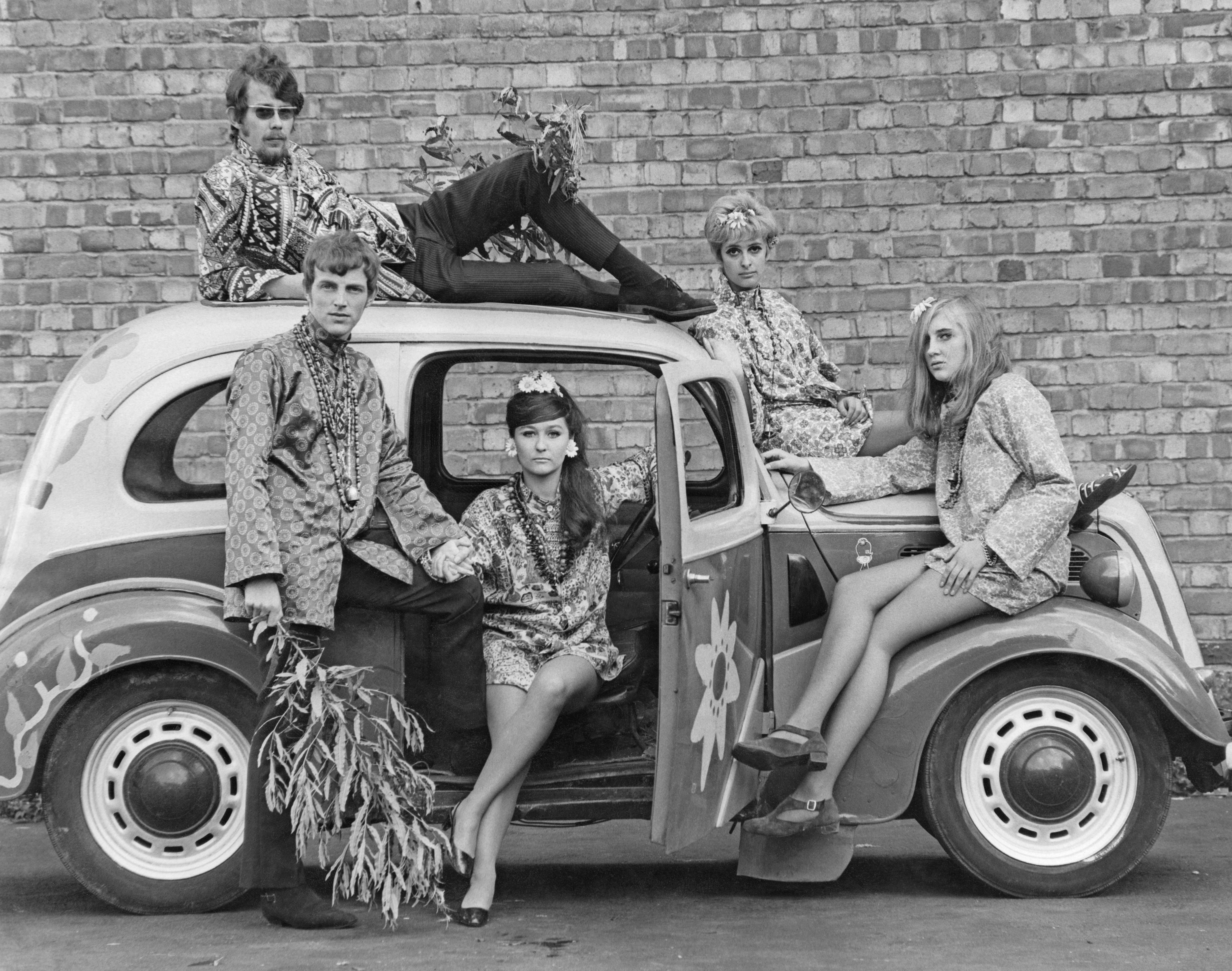 Hippiemobile (1968) – Silbergelatinefaser-Druck