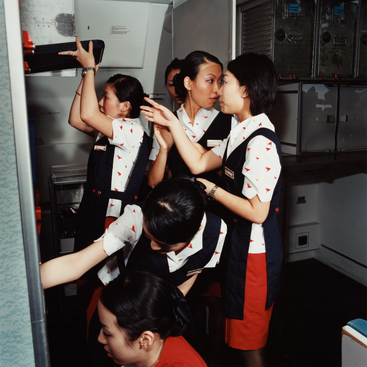 Color Photograph Brian Finke - Sans titre (Cathay Pacific Airways)