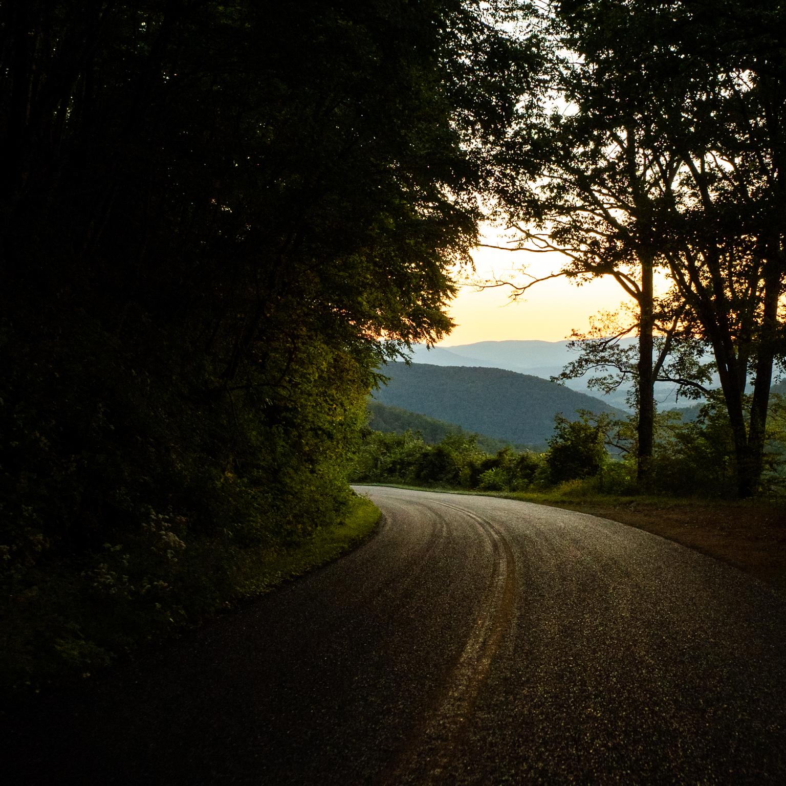 Brian Finke Landscape Photograph – Ohne Titel ( Skyline Drive)