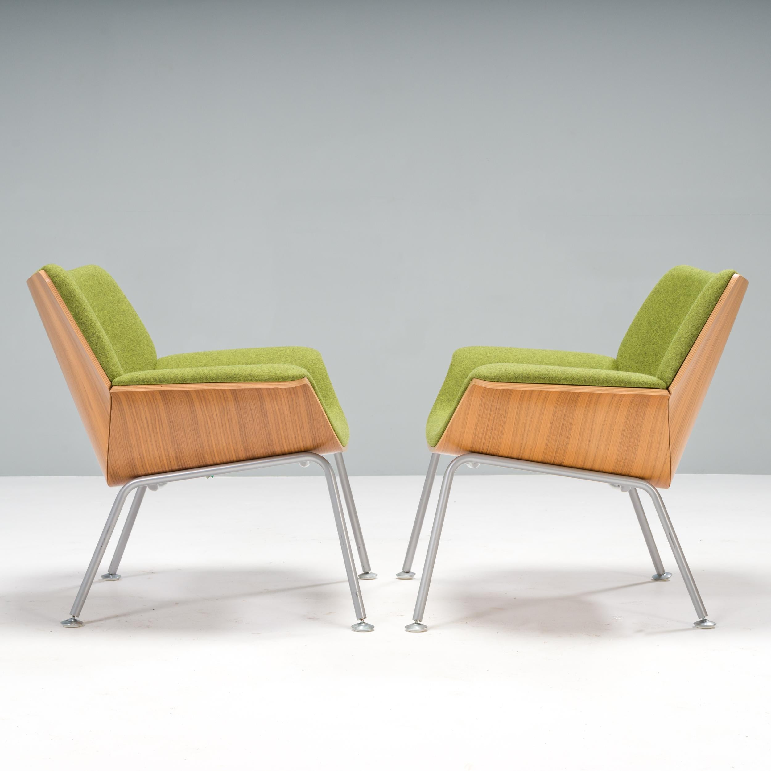 Tissu Fauteuils Herman Miller en contreplaqué vert Swoop de Brian Kane, ensemble de deux pièces en vente