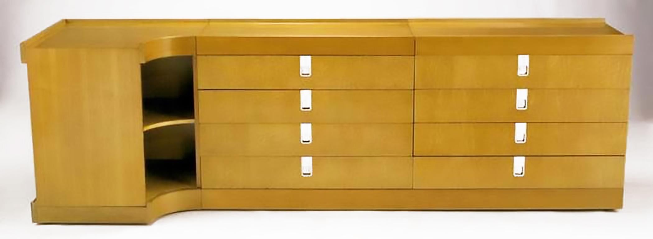 Brian Palmer for Baker Cabinet modulaire à trois pièces en érable piqué Bon état - En vente à Chicago, IL