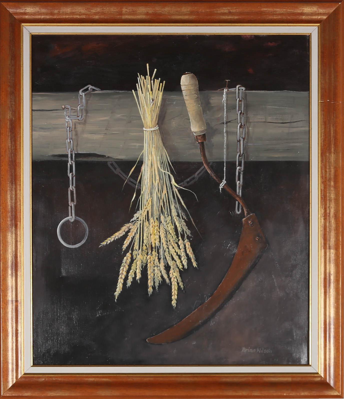 Una suggestiva natura morta contemporanea, che mostra gli strumenti del raccolto, catene, falce e grano, appesi a un legno. L'artista ha apposto la sua firma nell'angolo in basso a destra e il dipinto è stato presentato in una cornice del XX secolo.