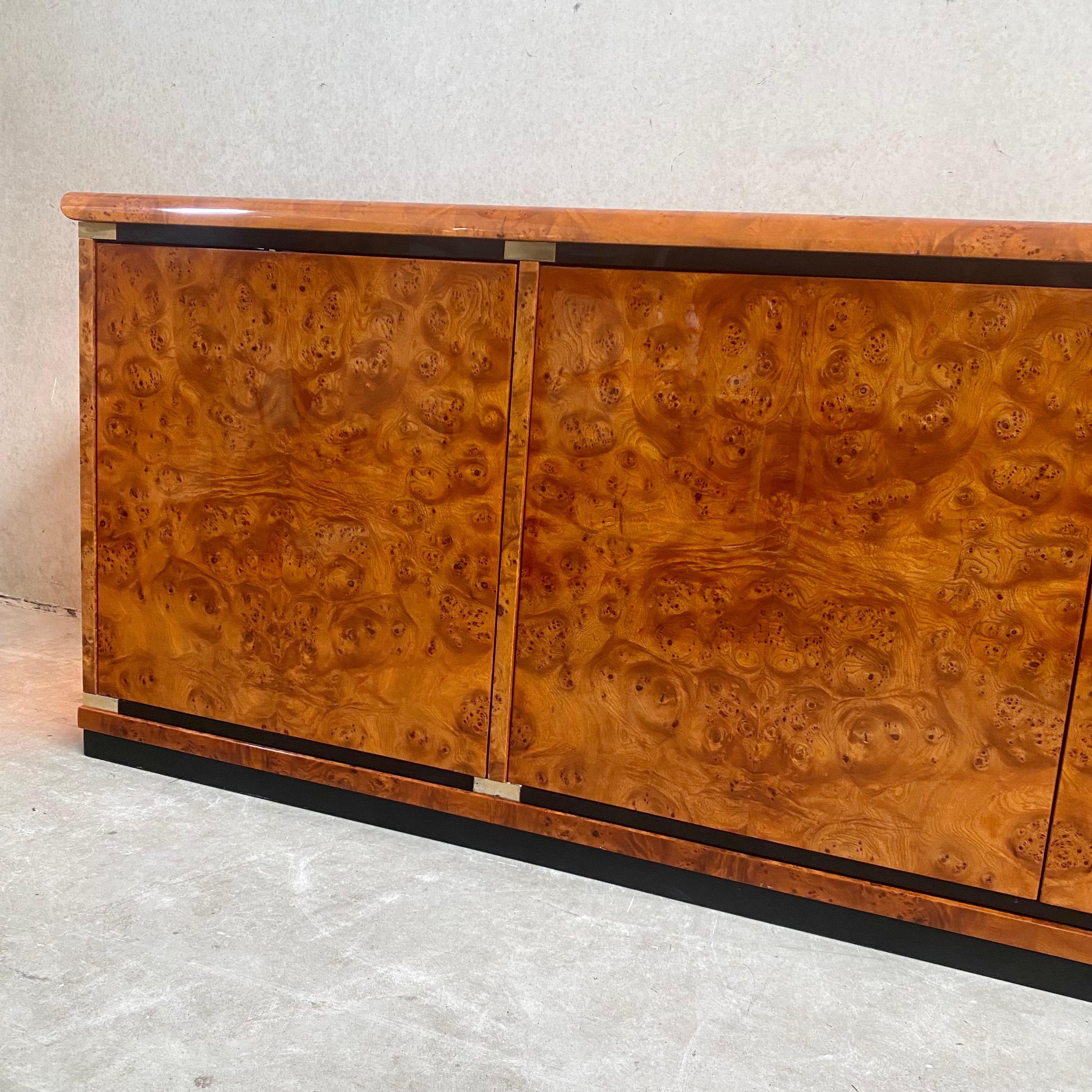 Briar Burl Wood Sideboard by Guerini Emilio for Gdm 24 Kt Gold Plated Italy 1980 For Sale 11