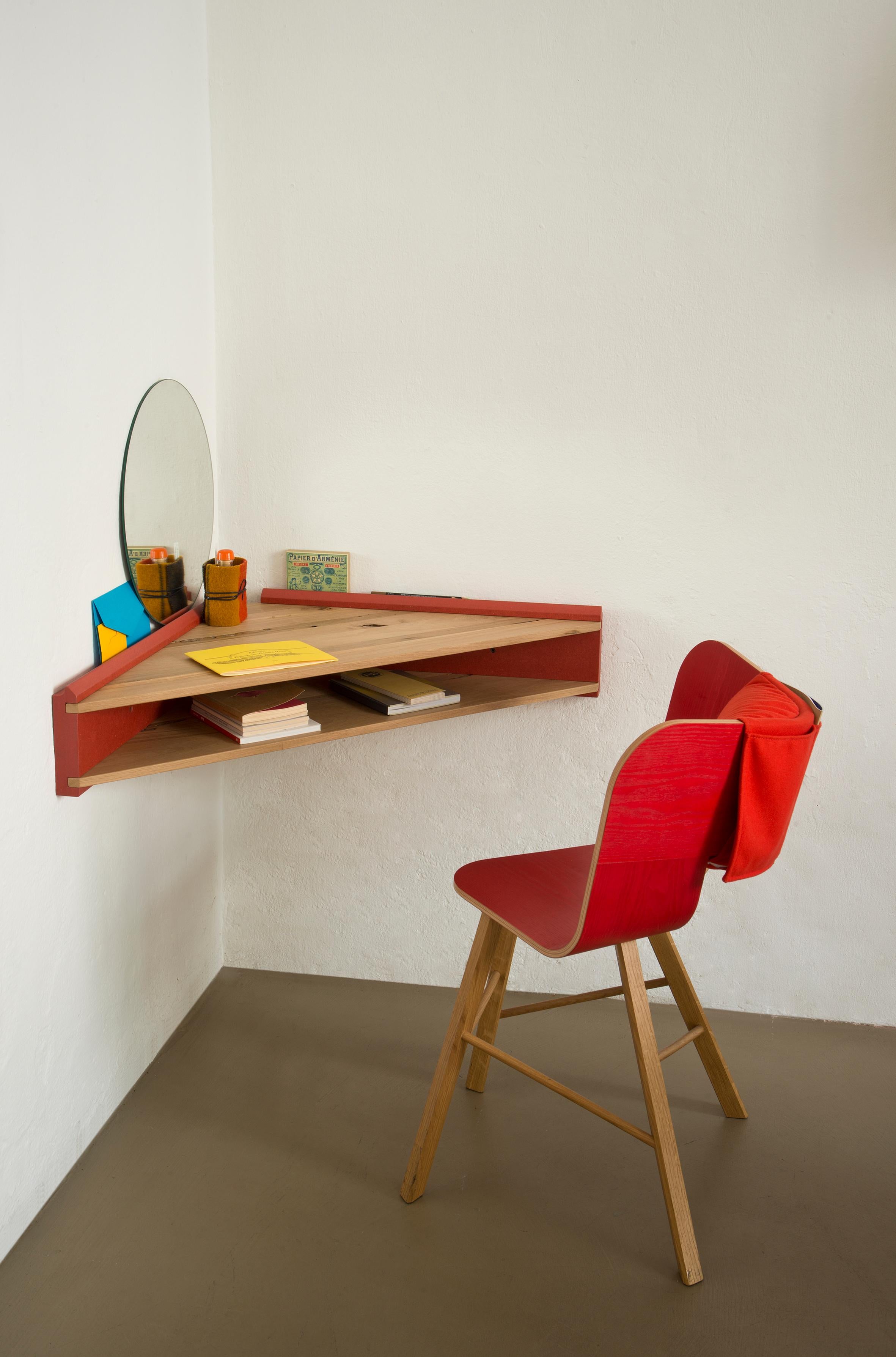 Italian Briccola-ge Corner Desk/Shelf in Solid Oak Wood and White Lacquered Supports