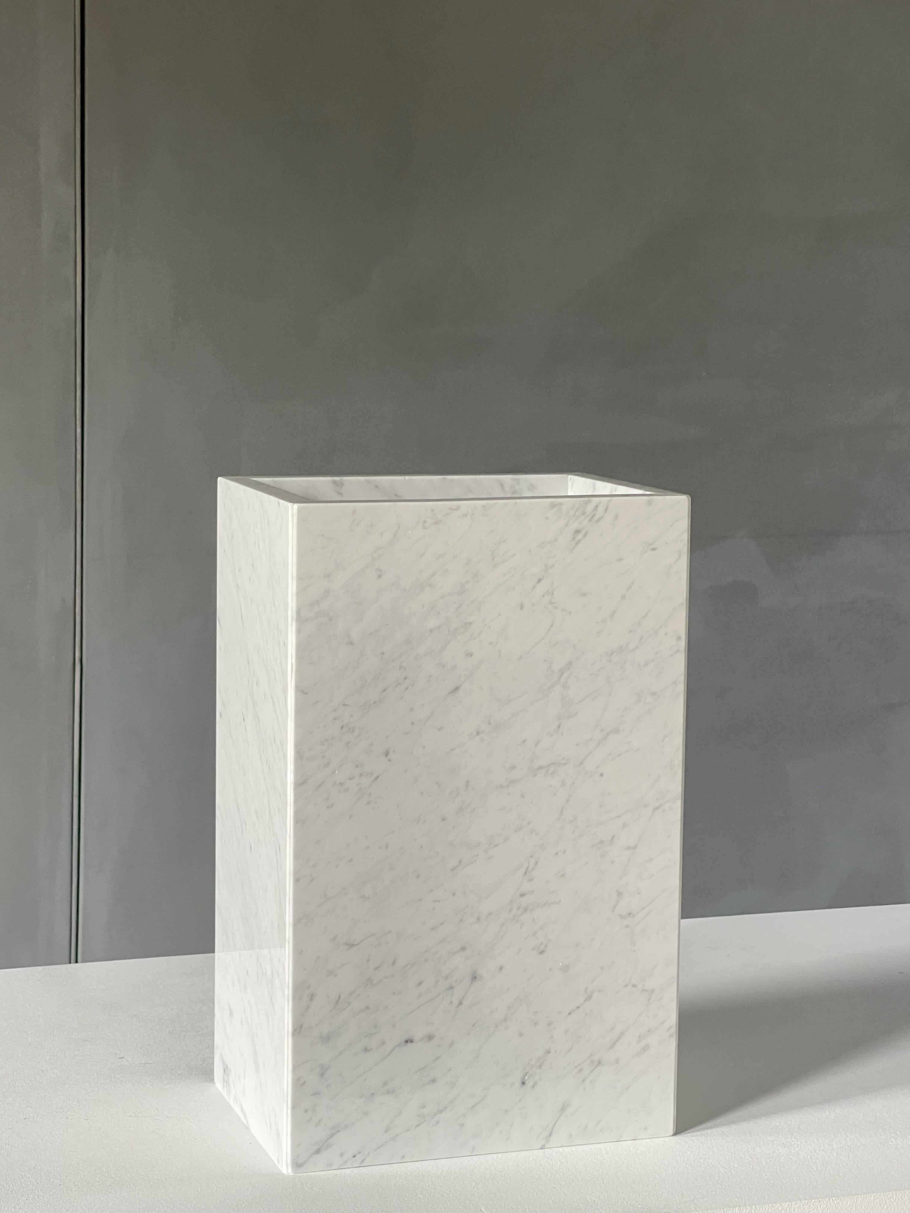 Carrara Marble BRICK II Side Table - Grégoire de Lafforest For Sale